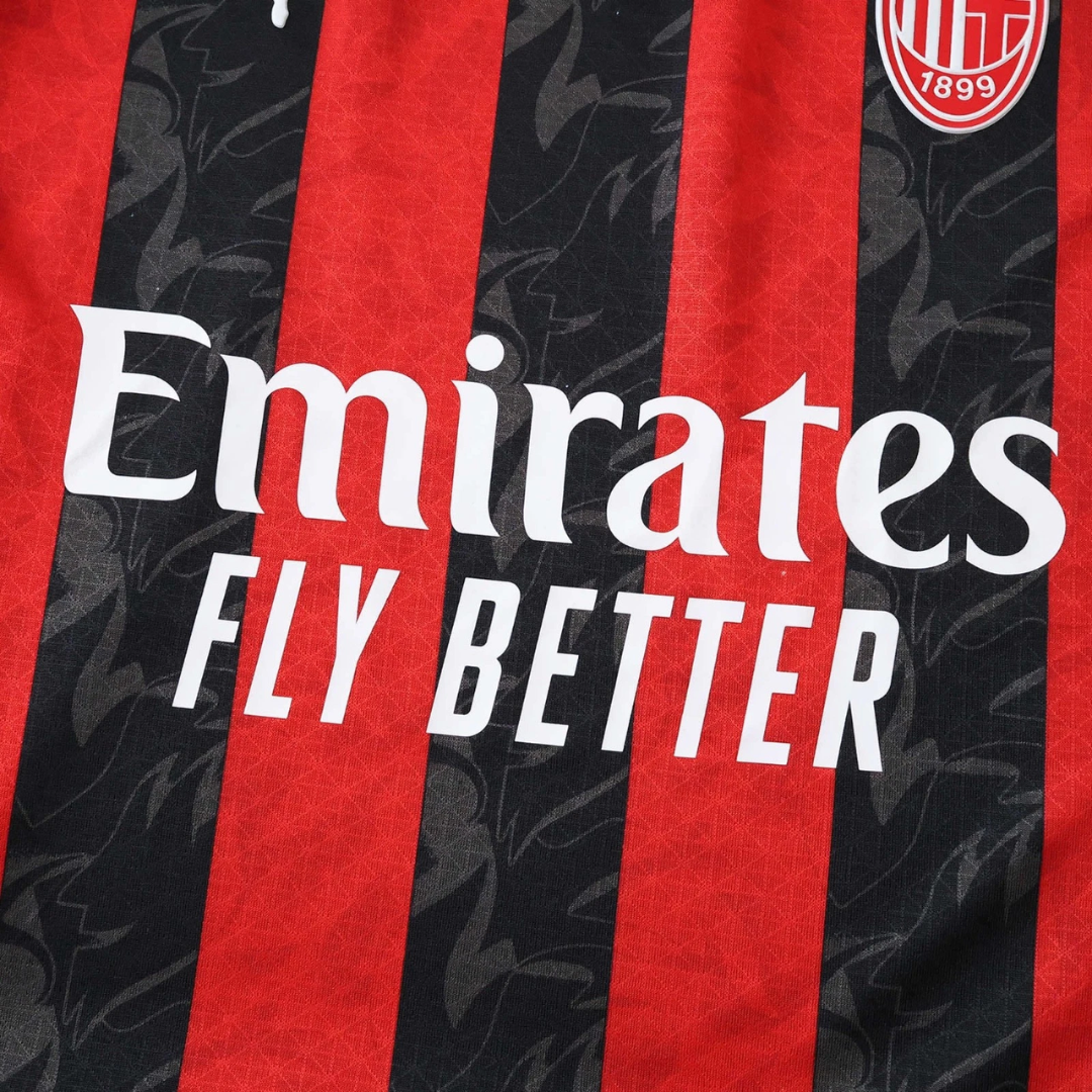Maglia Calcio 2025/26 MILAN – Versione Player con Patch Serie A