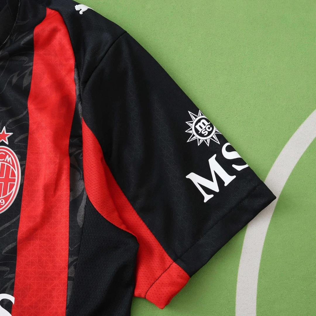 Maglia Calcio 2025/26 MILAN – Versione Player con Patch Serie A